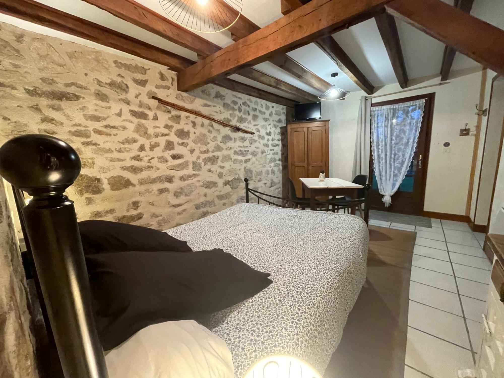 Maison D'Hotes Ourdeaux Et Gite Chez Rouchon Alleyrat  Exterior photo